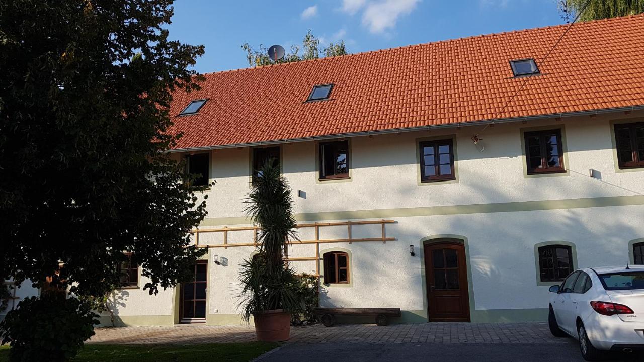 Monteurwohnungen Schmack Hausen  Exterior photo